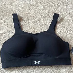 Under Armour Sports Bra Size 34C
